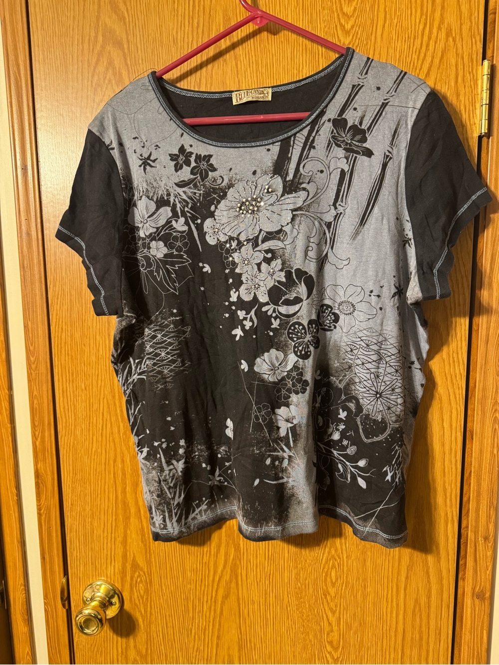 Embellished Floral Ombre Short Sleeve Tee - Black & Gray